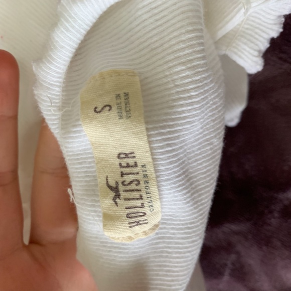 white crop top - Picture 3 of 3